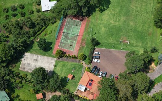 Gran terreno rodeado de bosque, ideal para cabaña o casa de descanso
